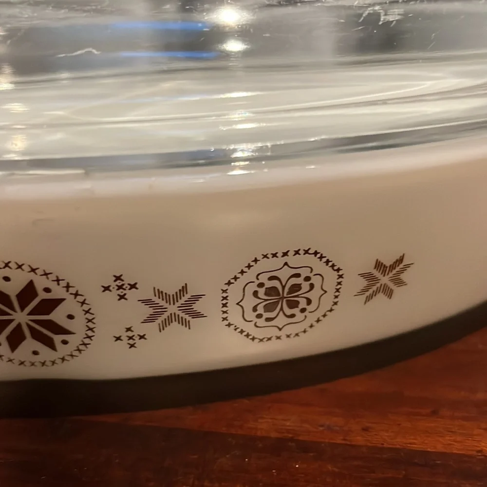 Mid-Century Vintage Pyrex Town & Country Divided Casserole Dish w/ Lid - Picture 6 of 16
